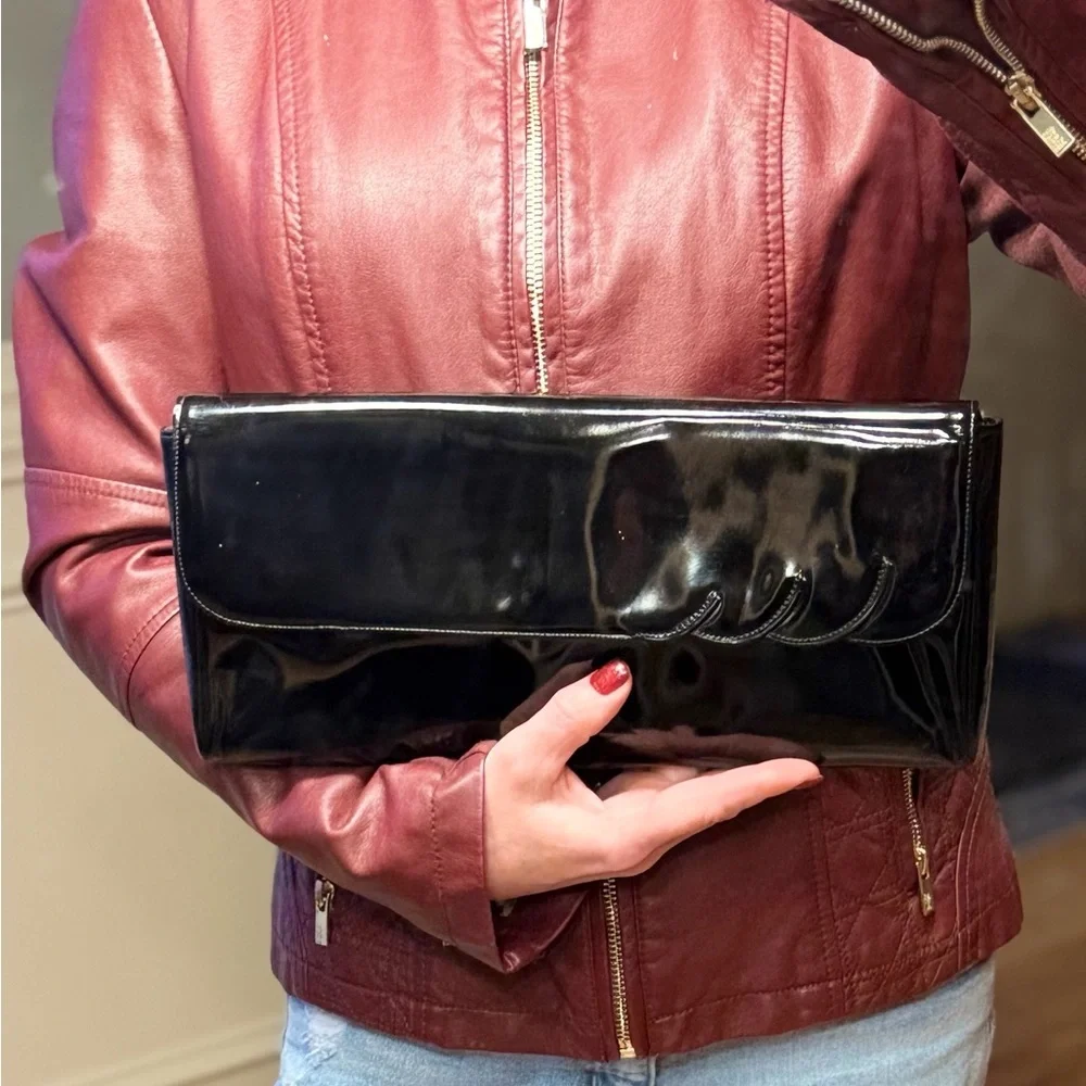 Charles Jourdan Paris Vintage 80’s Black Leather Clutch Classic Minimalist (EUC)